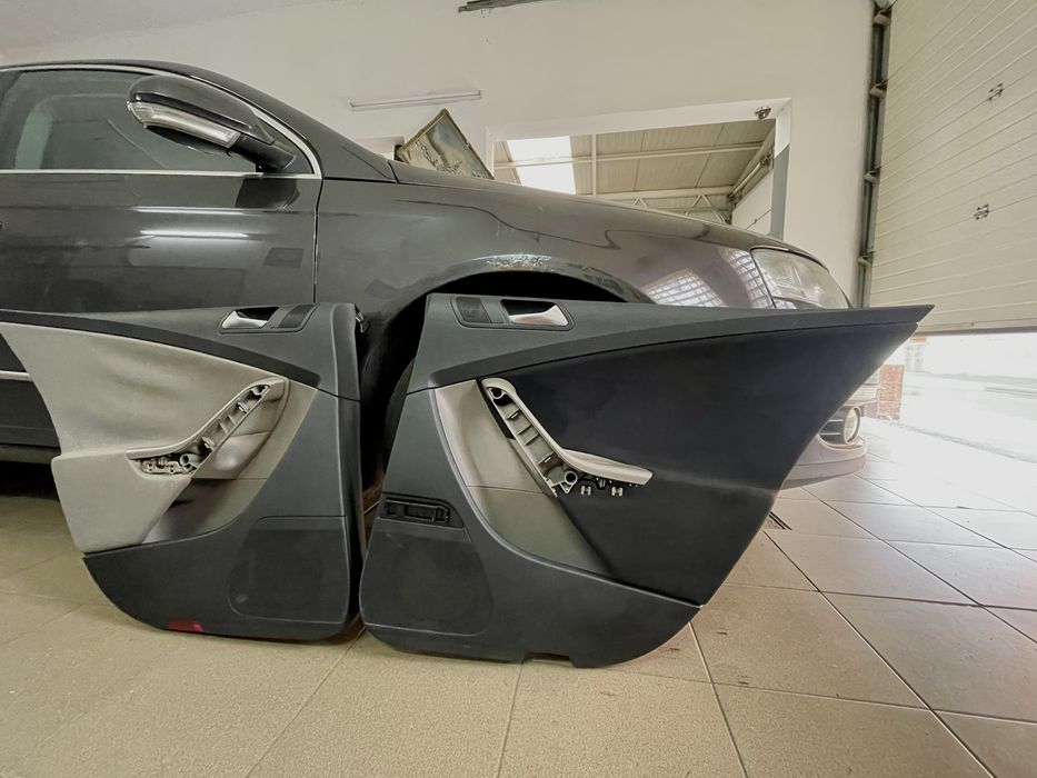 Retapitare plafon auto