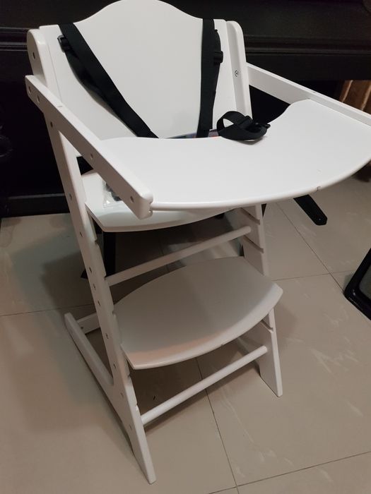 Scaun masa bebe lemn alb. Noua.
