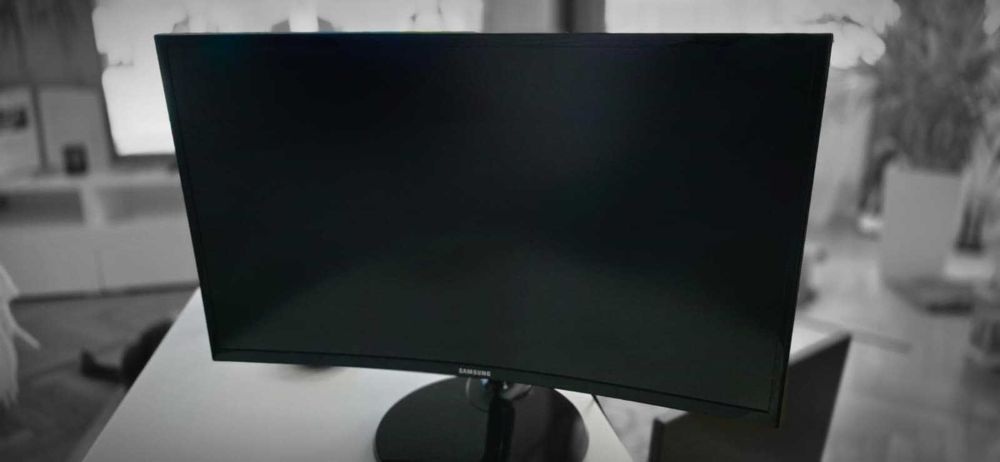 Monitor Samsung 27" curbat FHD