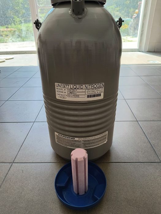 Container pentru azot