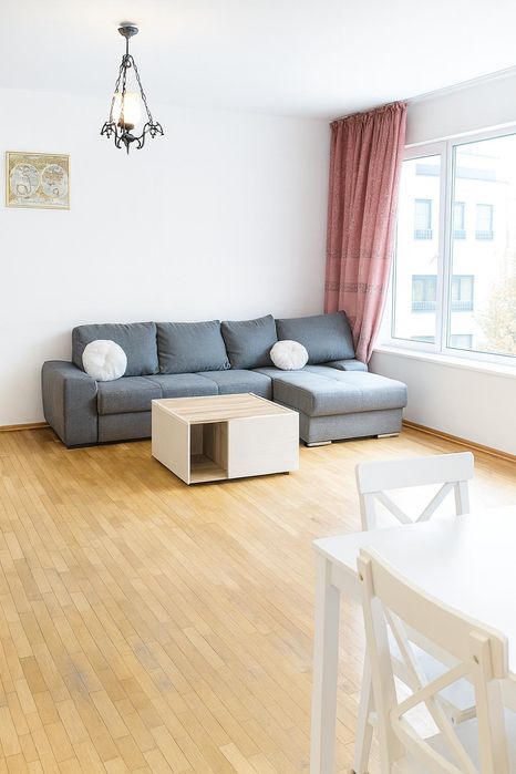 Дава се под наем Многостаен апартамент в Пловдив, Младежки Хълм - 120 кв.м за 550 € - Снимка #1