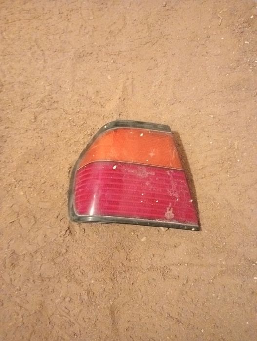 Продам заднюю фару