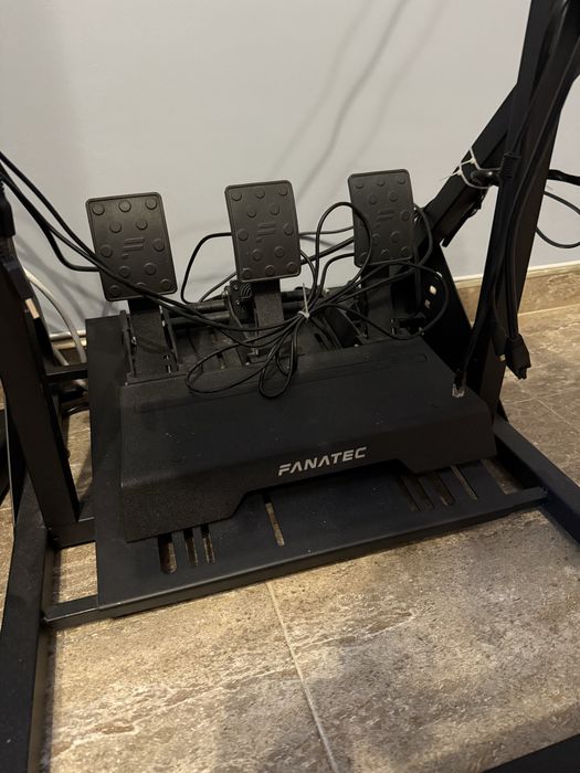 Fanatec Волан с педали, симулатор, dd pro,csl elite, mclaren wheel,