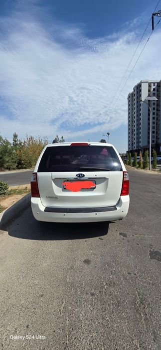 KIA CARNIVAL 2006 yil holati idela