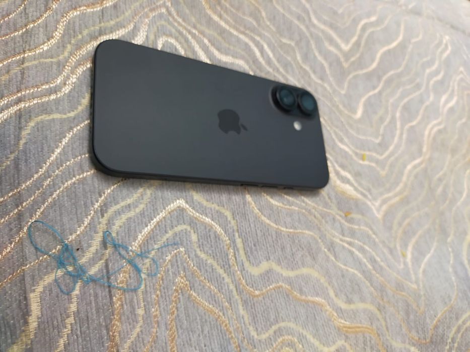 Айфон 16 прдается