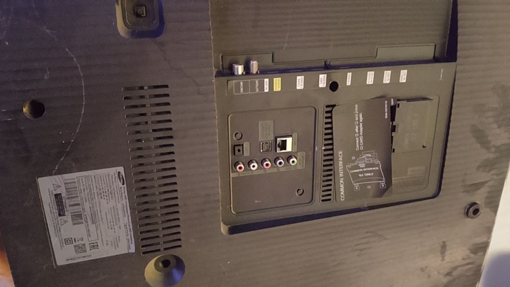 Телевизор на запчасти