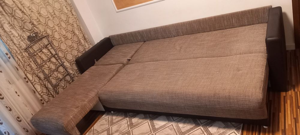 Vând coltar extensibil