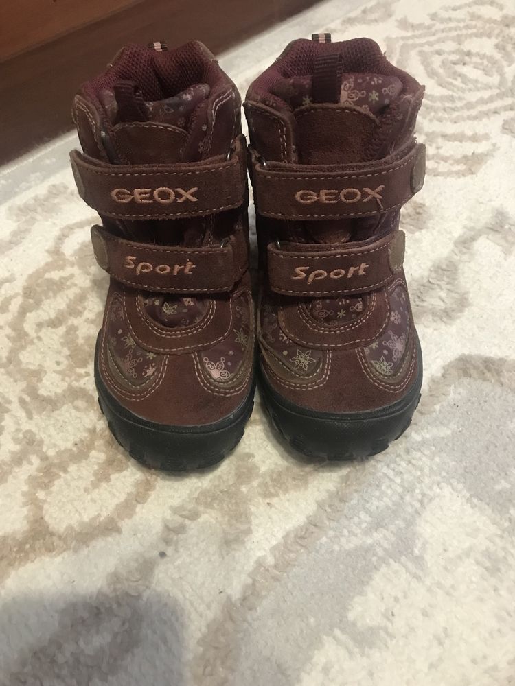 GEOX Продам детские демисезонные ботинки