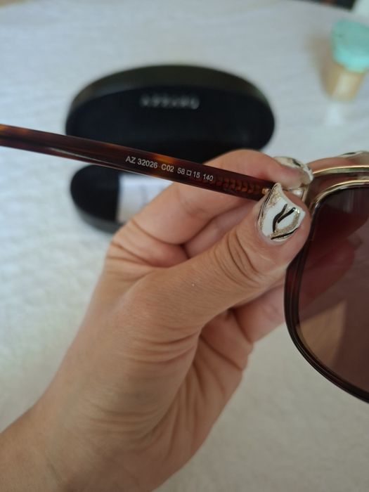 Слънчеви очила Азаро!