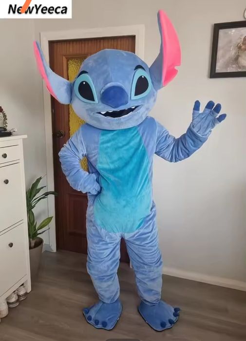 Costume de Stitch și Angela, personaje populare din desene animate