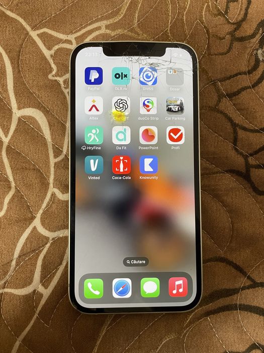 Vând iphone 12 fise sau refacere