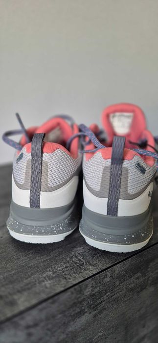 Columbia кроссовки женские