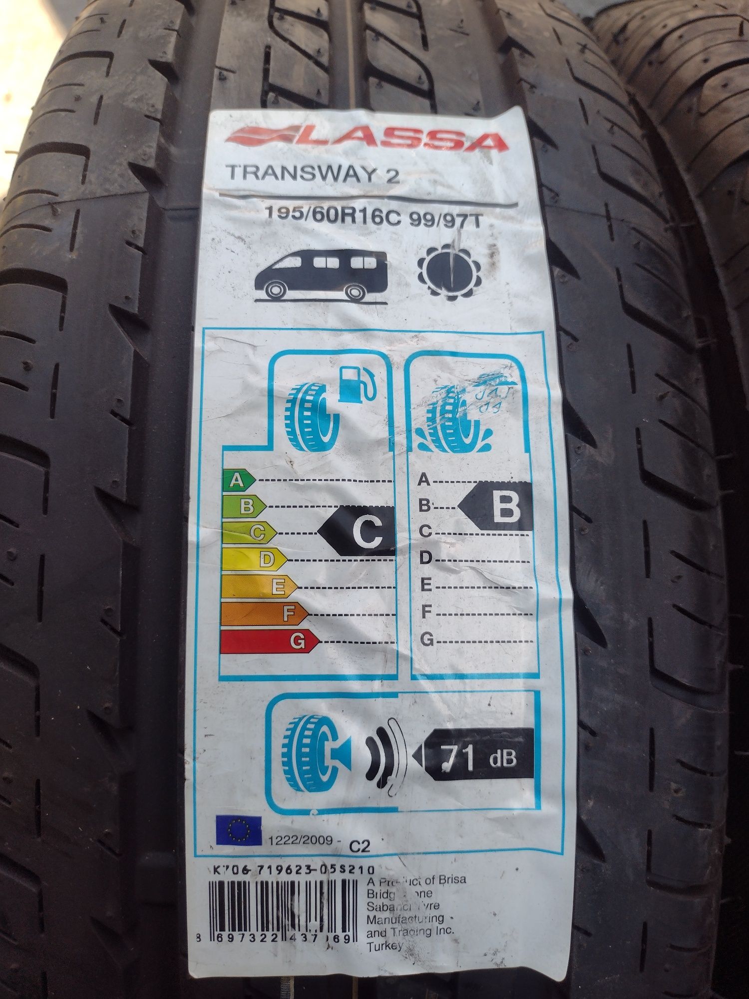 Нови 2бр.195/60/16С Lassa Transway 2 dot0821