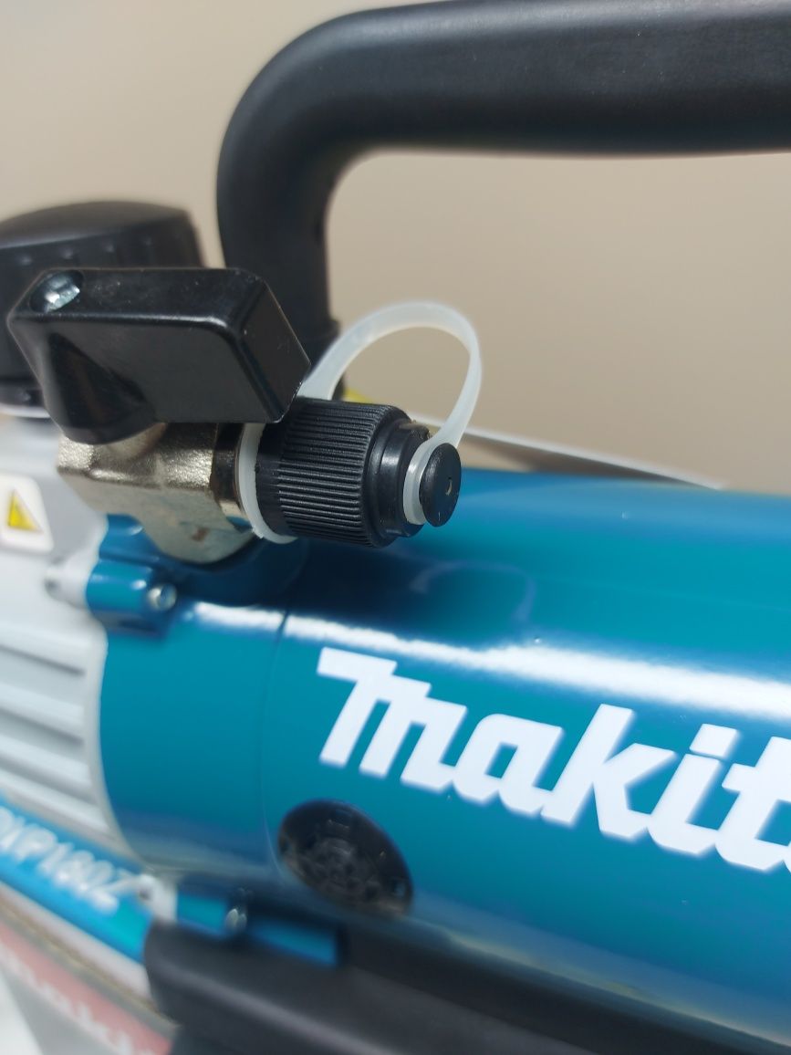 ПРОМОЦИЯ.Вакуум помпа Makita DVP180Z