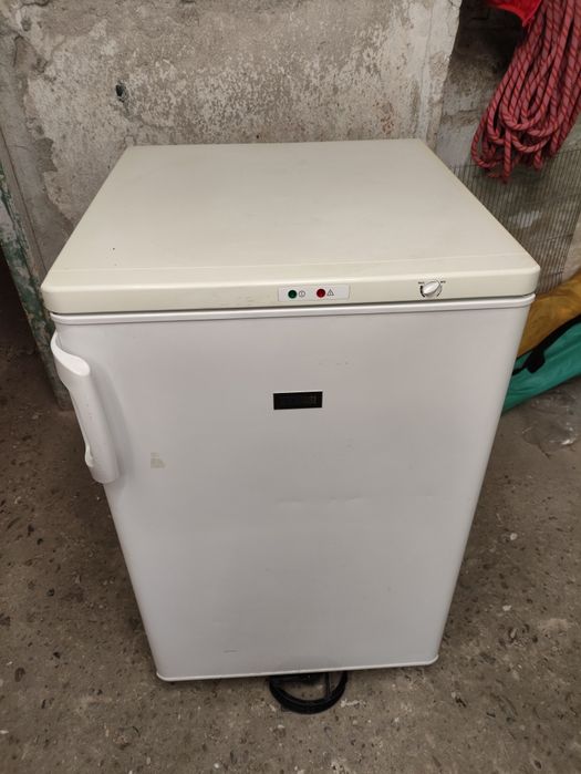 Малък Фризер Zanussi