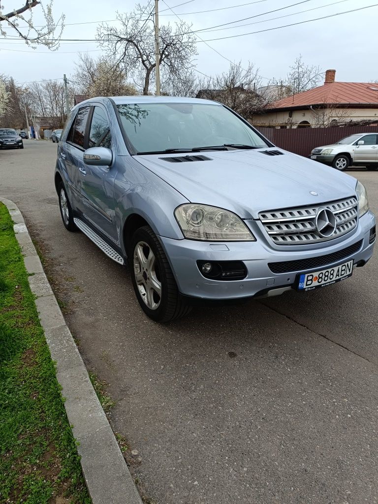 Mercedes-Benz ML 350