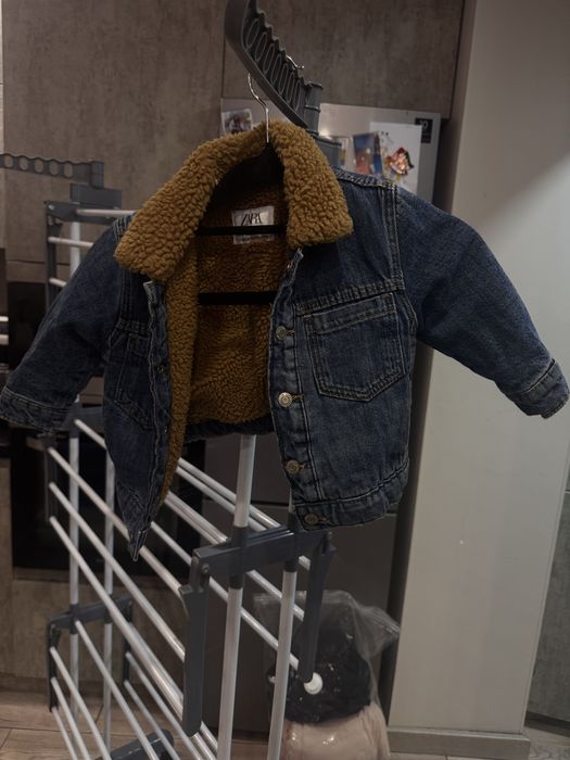 Продаются детские курточки,размеры 9-12 месяц,80см