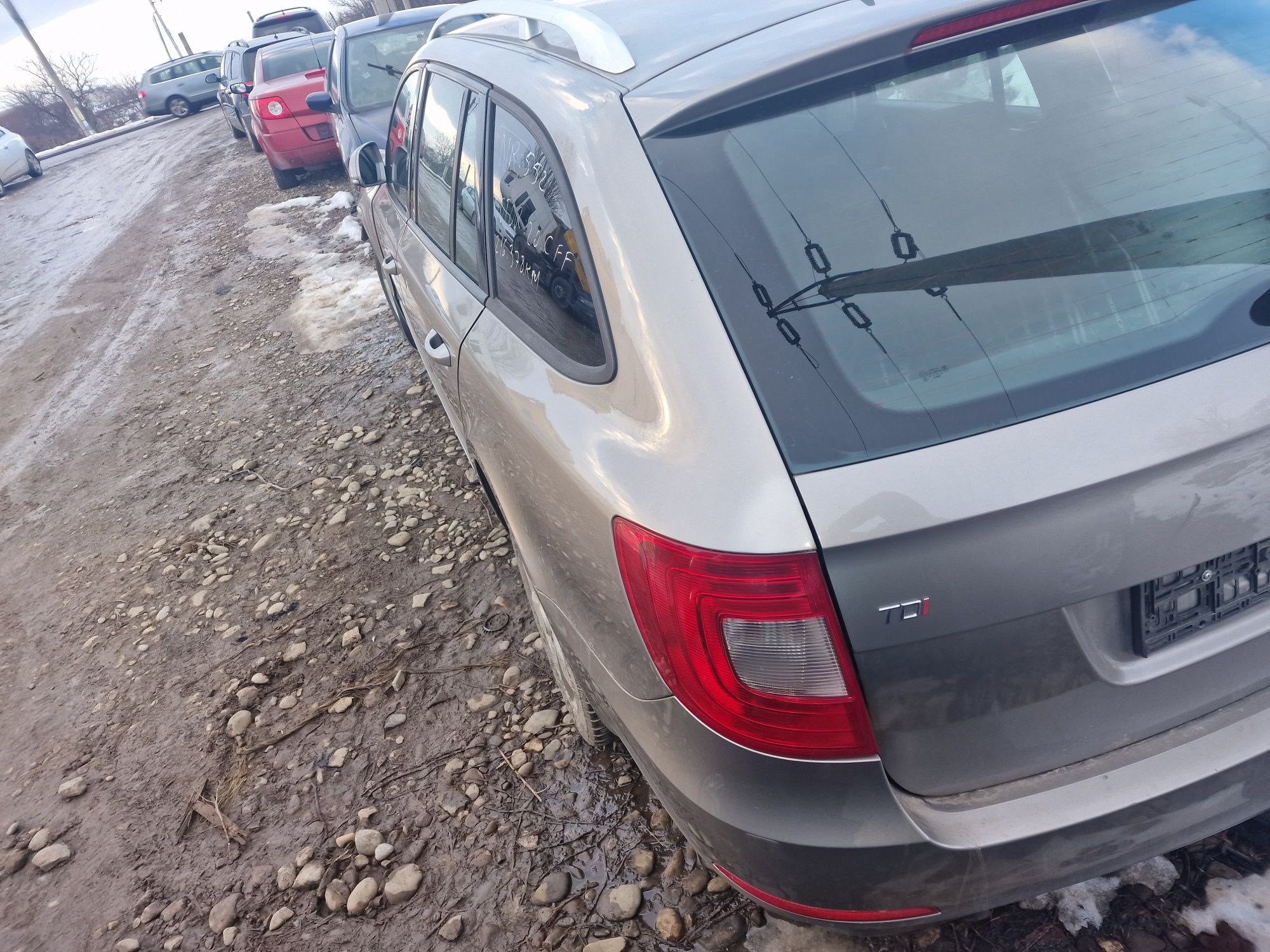 Dezmembrez skoda superb break 1.6 tdi 2.0tdi caga
