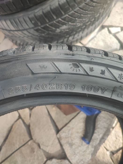 НОВИ Всесезонни гуми 255/40/19 ROTALLA SETULA 4 SEASON RA03