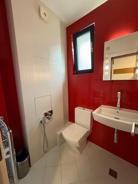 Дава се под наем Четиристаен апартамент в София, Гео Милев - 140 кв.м за 1300 € - Снимка #9