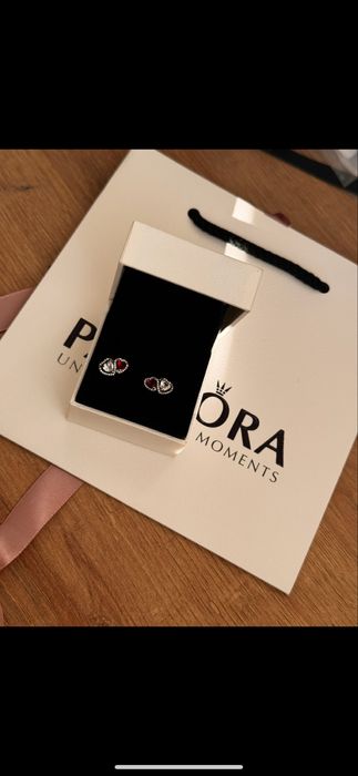 Пандора обеци Pandora