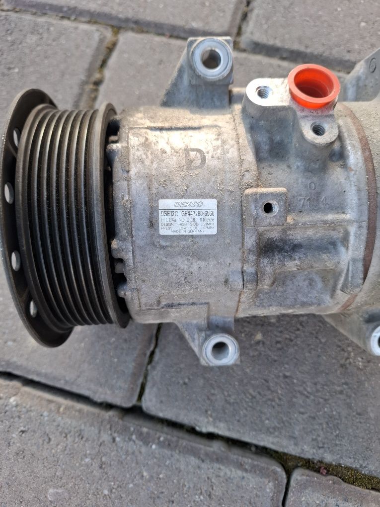 Compresor clima defect  toyota avensis brek 2012