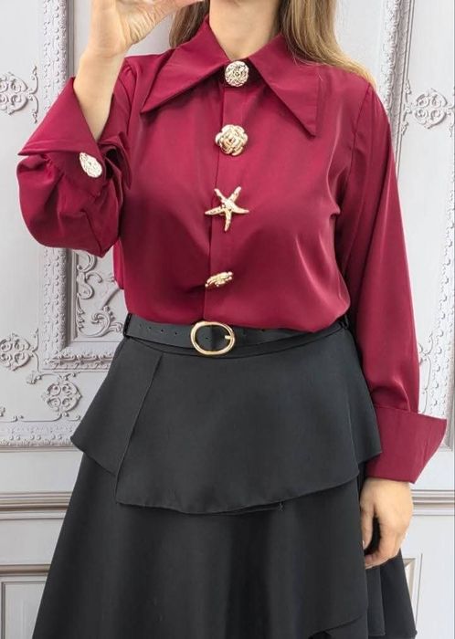 Cămașă dama, colecție Italia. Nasturi bijuterie