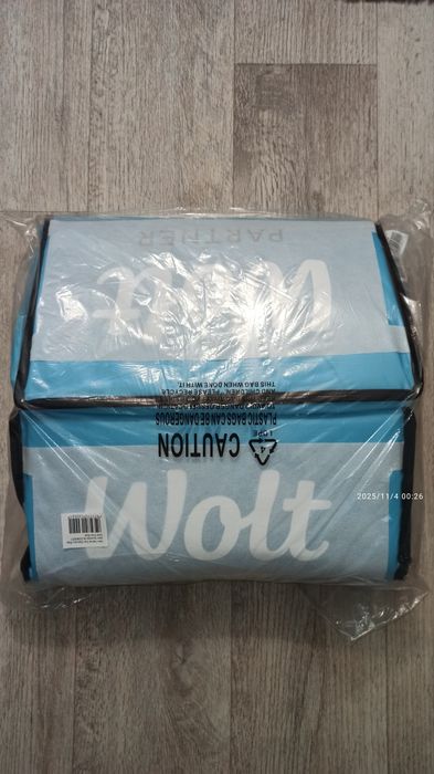 Продам Новую в Упаковке Термосумку Вольт wolt