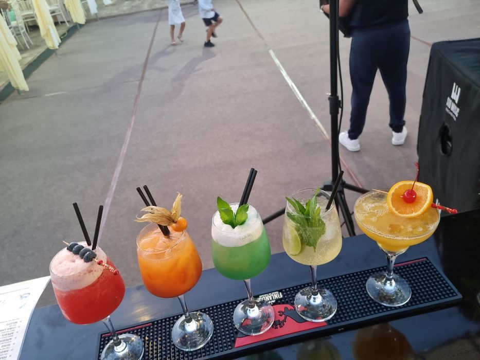 Cocktail bar / Bar mobil / Bar evenimente