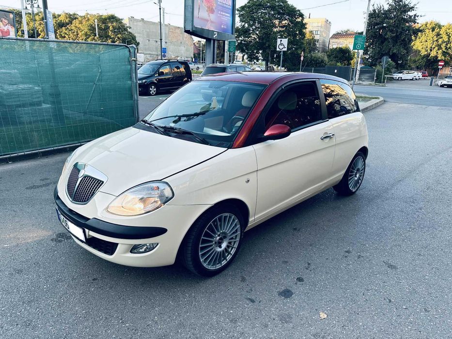 Lancia Ypsilon Diesel ~ 115000Km ~ Navi Camera Senz Park Clima