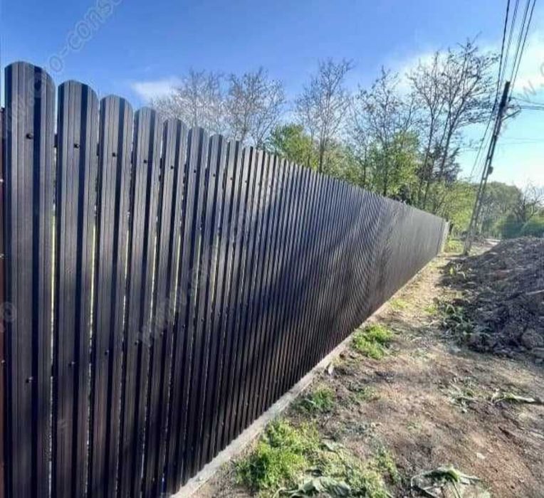 Executam garduri și porți la comanda clientului