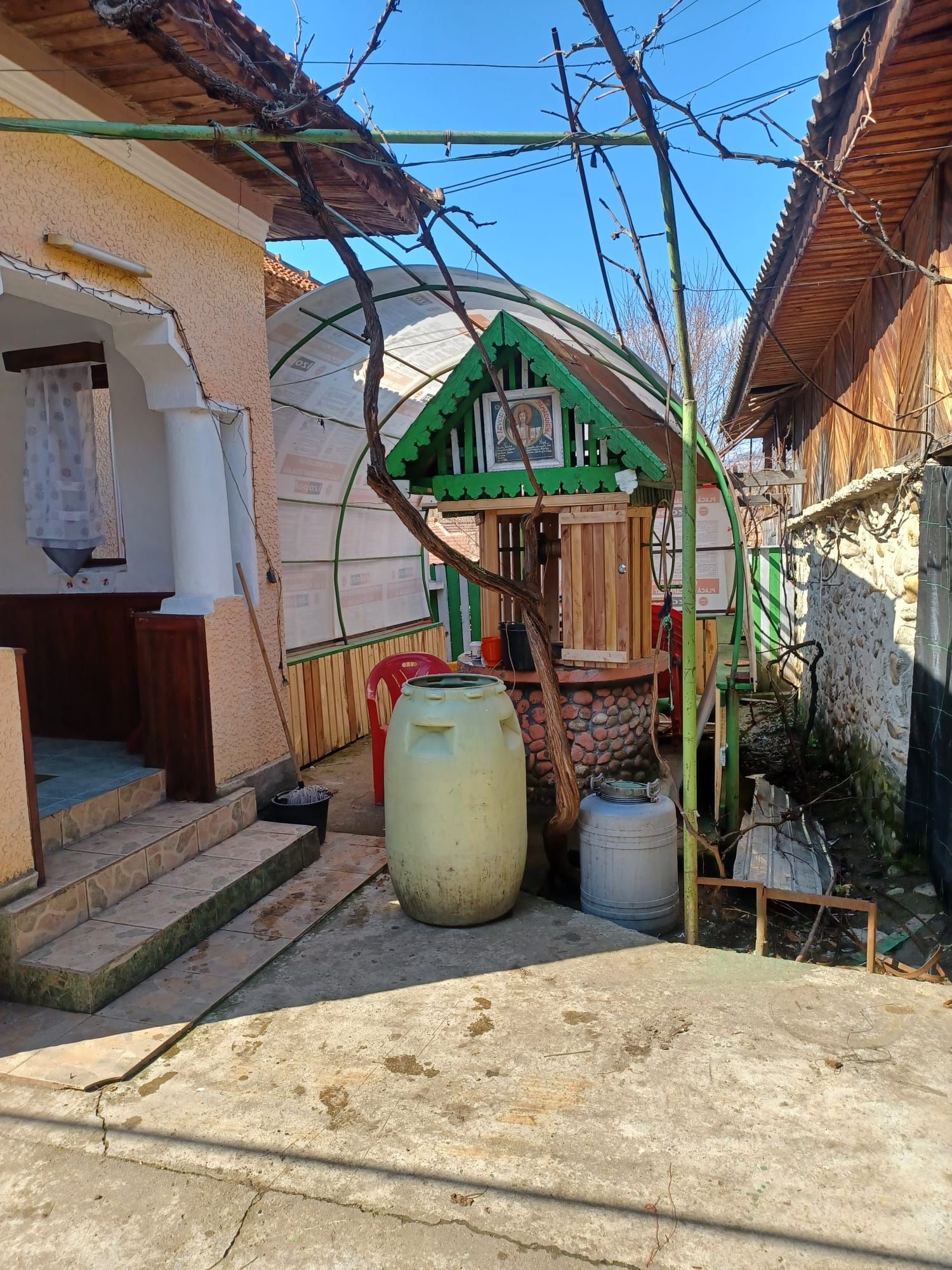 Casă de vânzare în comuna Bengesti Ciocadia