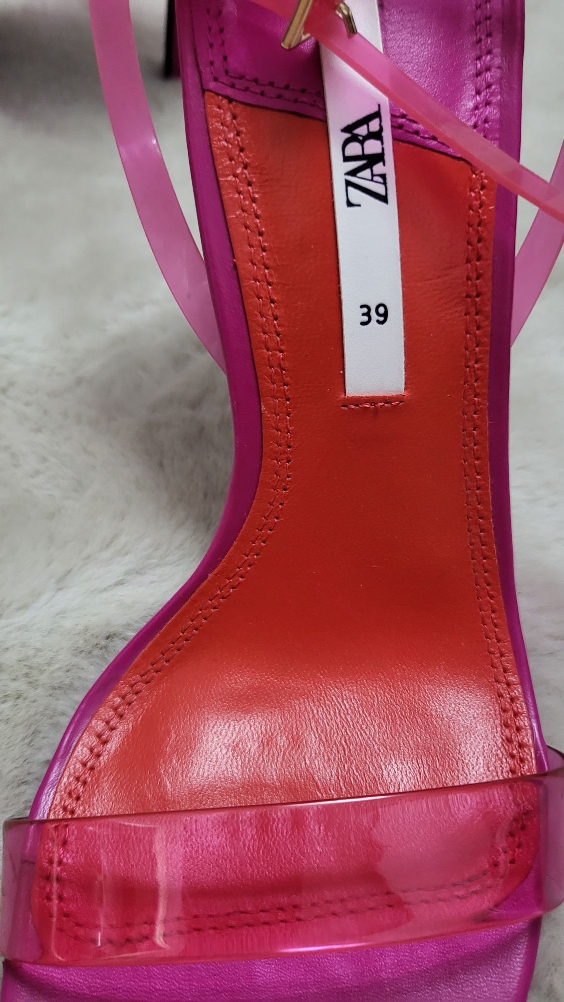 Zara уникални сандали 39 номер
