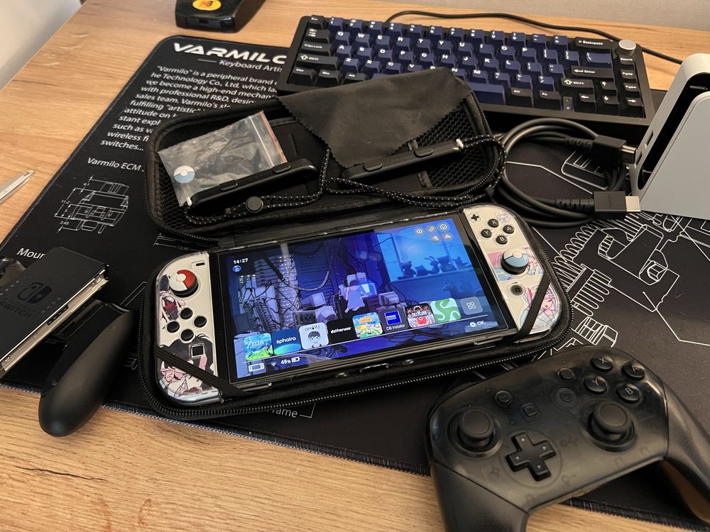 Прошитый Nintendo Switch OLED 256gb + Pro controller