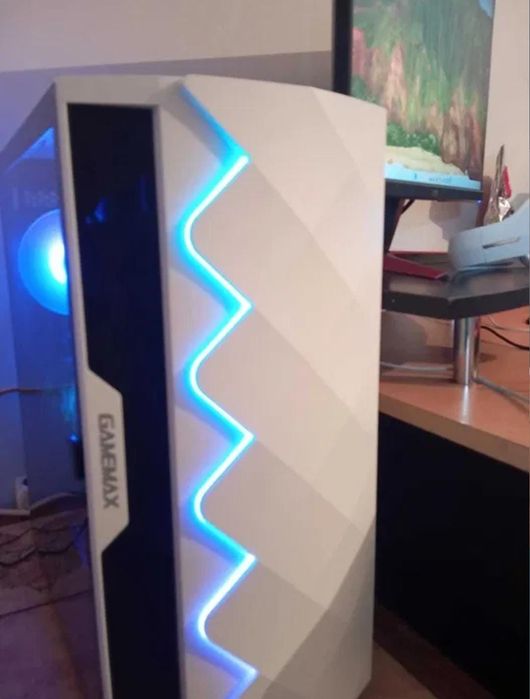 Vând pc gaming i5 Gen11