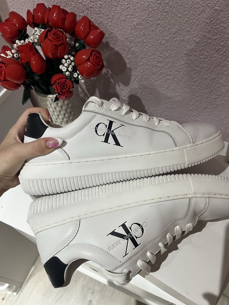 Маратонки Calvin Klein 42 номер