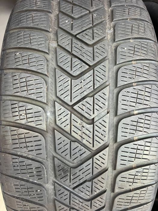 255/50/18 зимни гуми