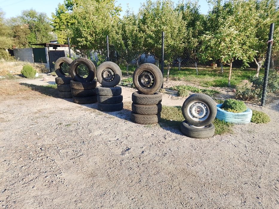 Продам зимний и летнее колесо с дисками