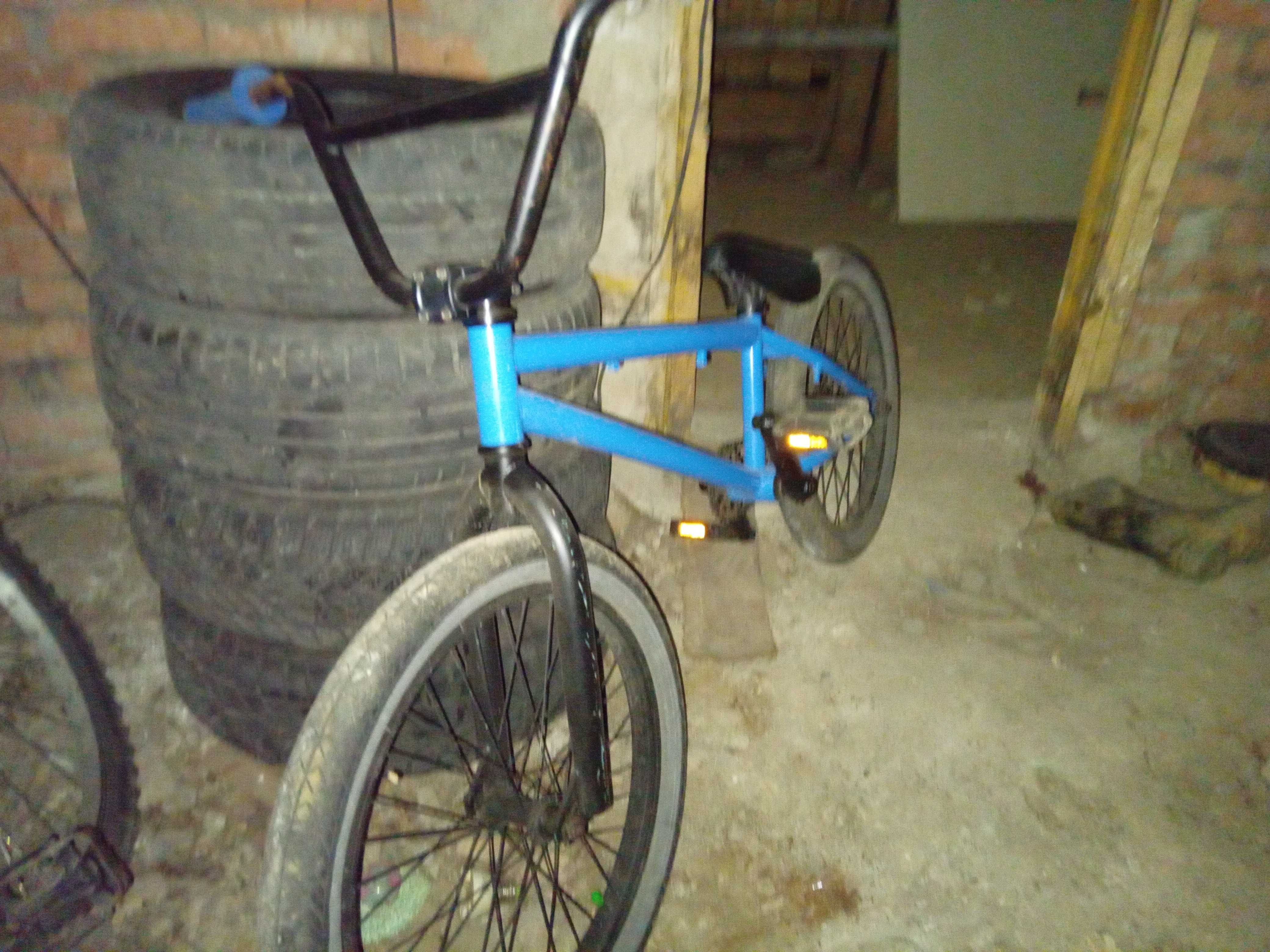 Bmx  albastru in stare buna