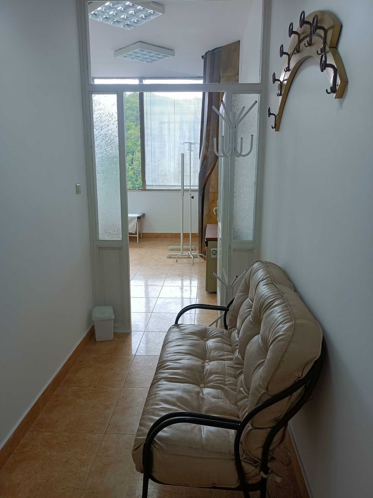 Продава се Двустаен апартамент в Смолян, Петровица - 60 кв.м за 1334 €/кв.м - Снимка #8