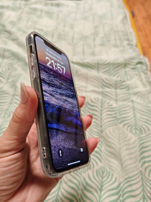 Vând iPhone 11 pro de 64GB