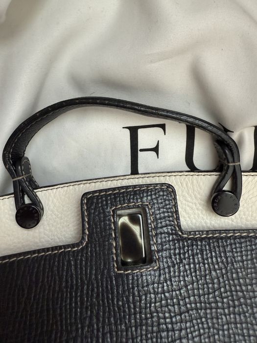 Чанта Furla естествена телешка кожа