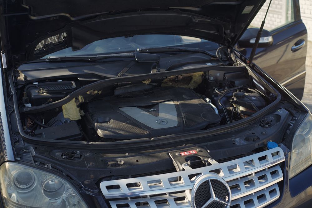 Grilă frontala grla bara grila capota Mercedes ML W164 bara capota usa