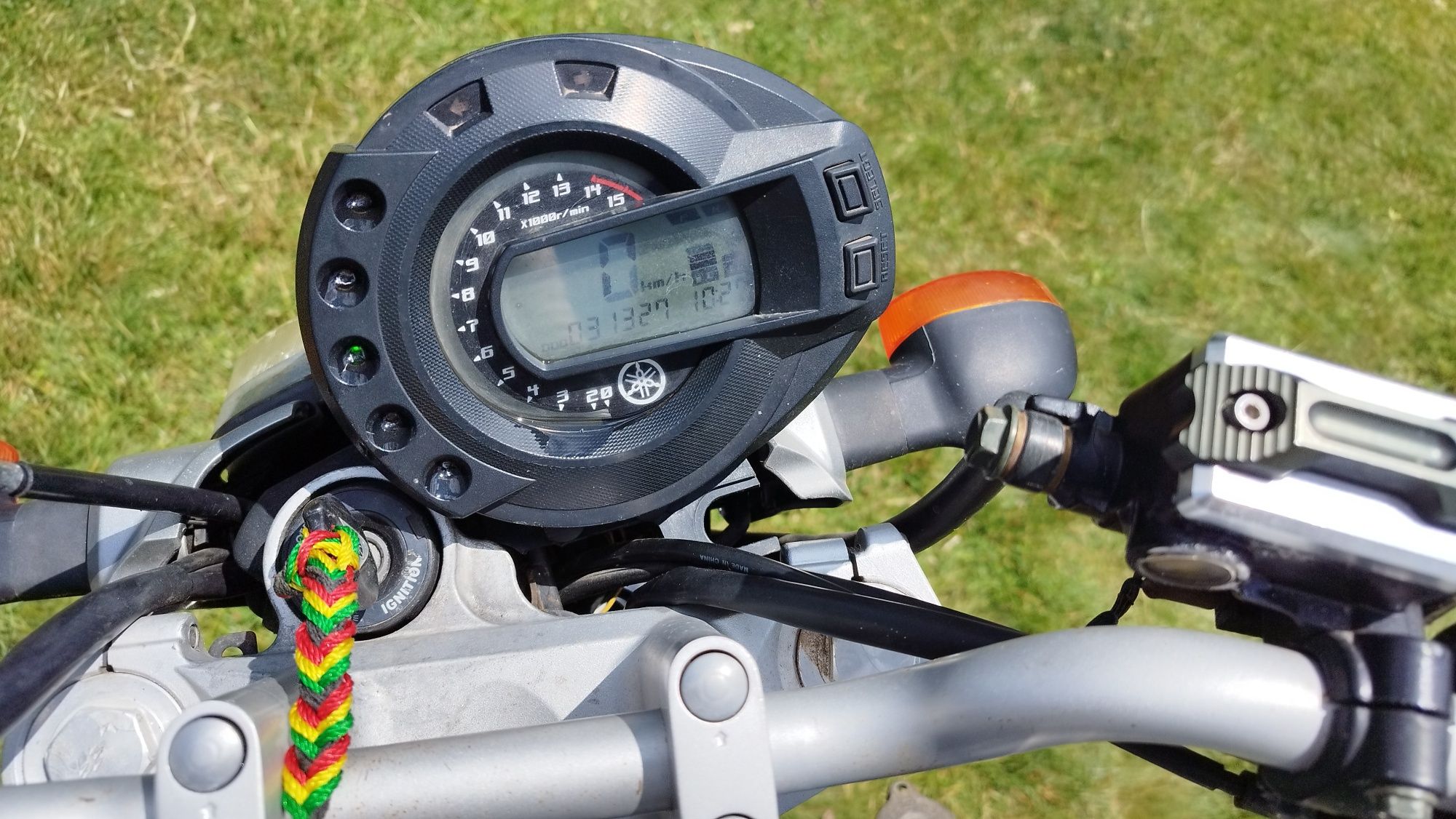 Yamaha fz6 600 2006год
