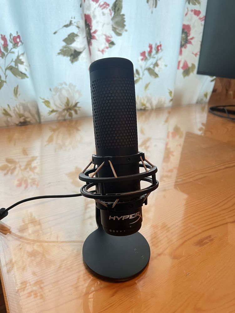 Микрофон Hyperx Quadcast