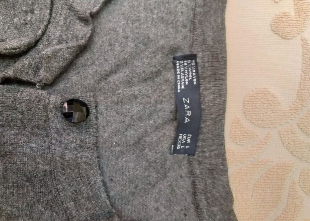Женский кардиган от Zara.