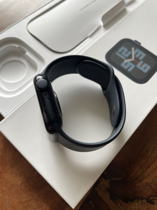 Apple watch SE 2nd gen 40mm GPS