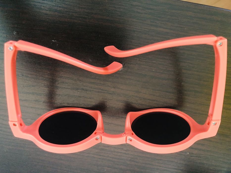 НОВИ сгъваеми детски очила - цвят корал