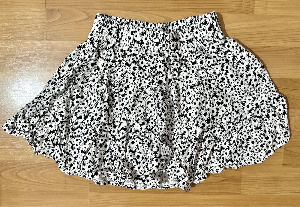 Дамски поли - Zara, Bershka, Refined, shoeby