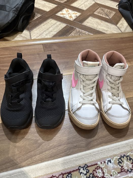 Продам детскую обувь nike